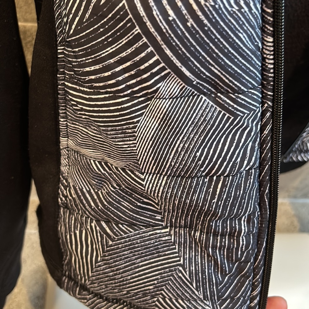 Medium sport women’s jacket - Picture 3 of 6